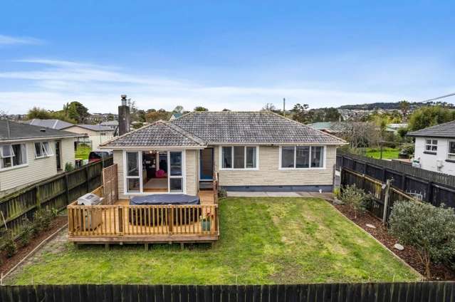 Family Home with Separate Sleep-Out