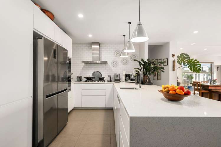 18a Birkhall Grove Strathmore Park_8