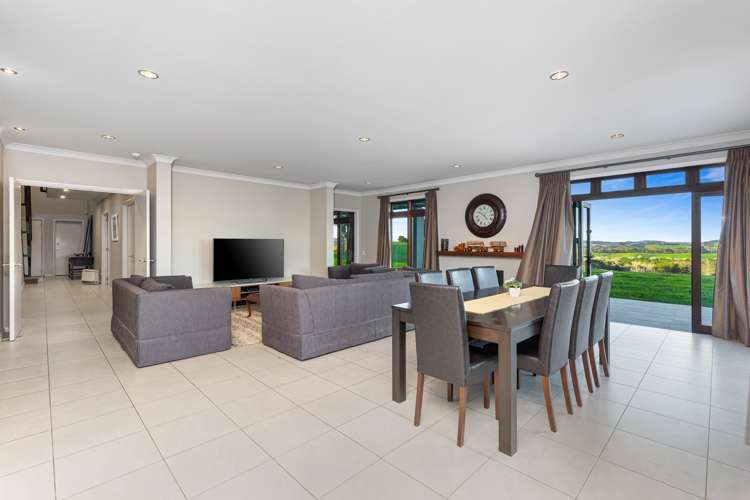 141 Valley Road Waitoki_10