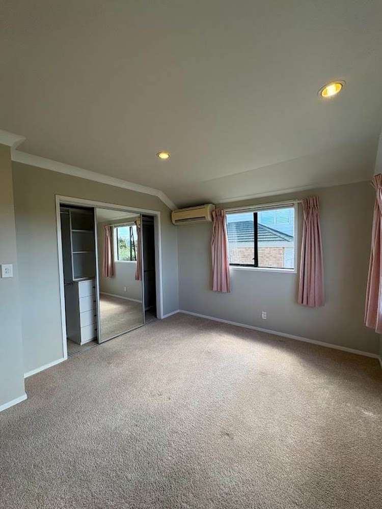 14 Highgrove Lane Totara Vale_16