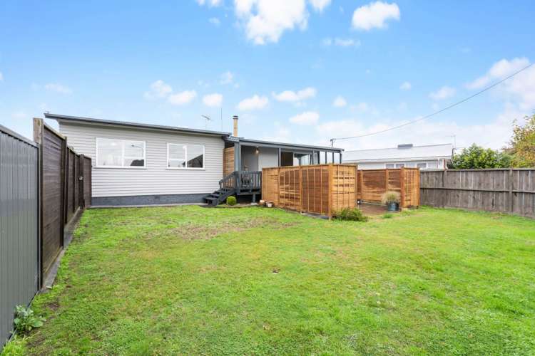 99 Mcleod Road Te Atatu South_11