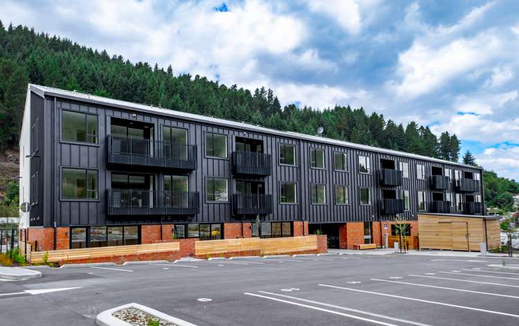 Live-Work Apartments, 98 Gorge Road Queenstown_16