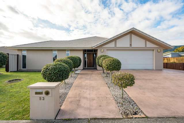 4 Bed, Fully Fenced 706sqm With Campervan Parking
