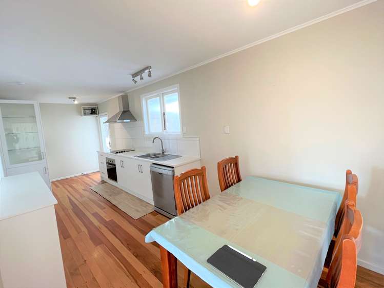 24 Vodanovich Road Te Atatu South_2