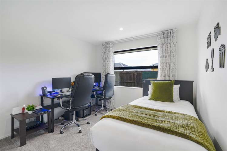 69 Southfield Drive Lincoln_28