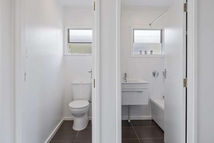 6 Calgher Avenue Waitara_16