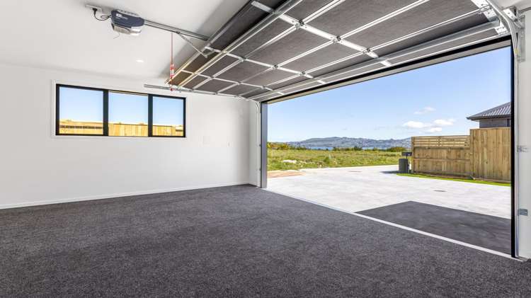 20 Wharariki Rise Wharewaka_39
