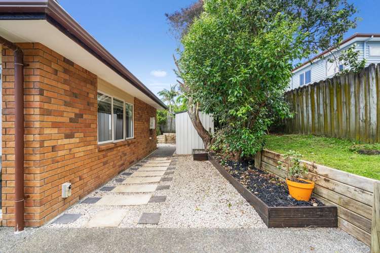 8 Neaptide Close Red Beach_9