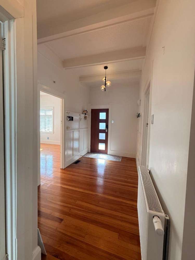 4 Woodford Road 1728_1