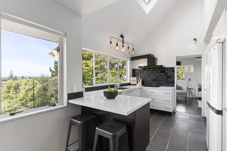 2/15a Beatrice Avenue Hillcrest_7