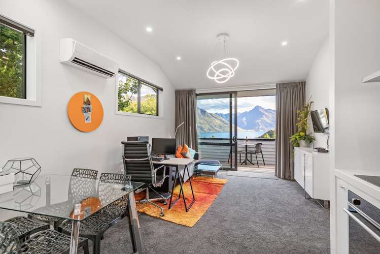 27 Watts Road Fernhill/Sunshine Bay_5