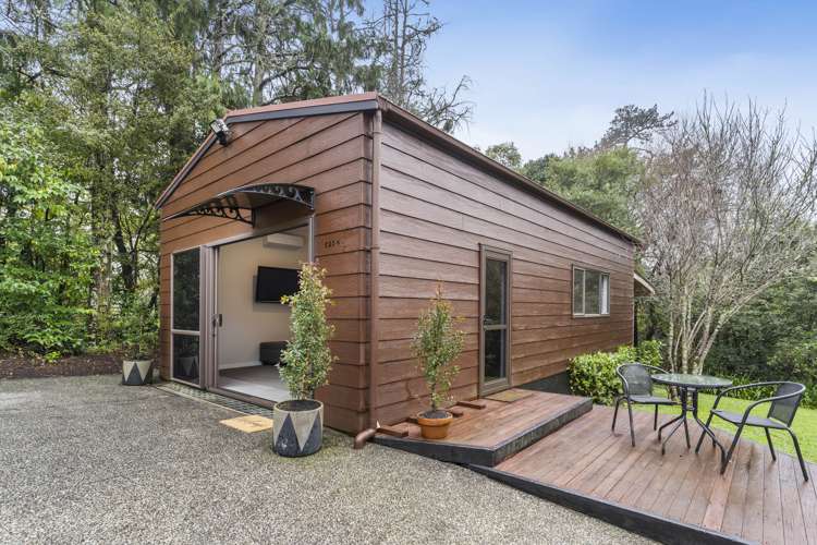 520 West Coast Road Oratia_21