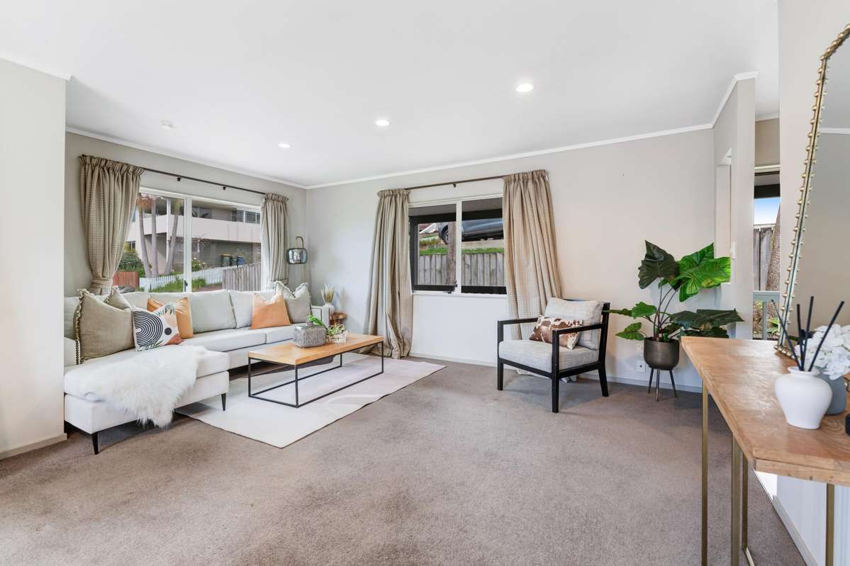 2/45 Unsworth Drive_2