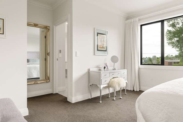 1044 River Road Queenwood_24