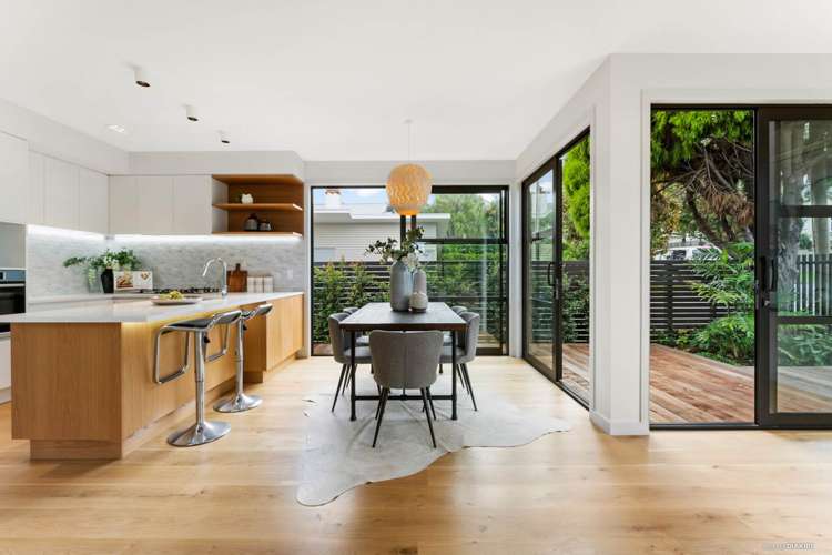 13a Queensway Three Kings_6