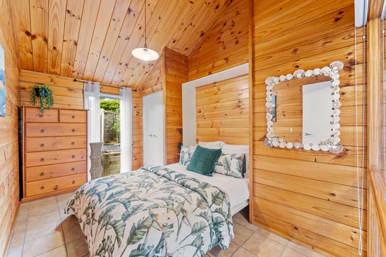 38 Pacific Parade Army Bay_12