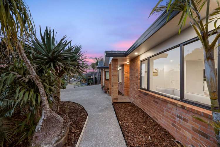 11 San Carlo Court Henderson Heights_19