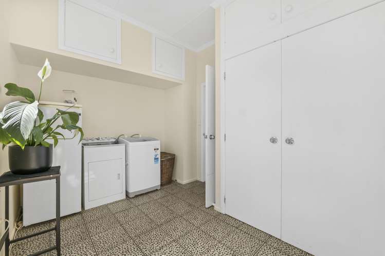 49 Burns Street Hawera_9