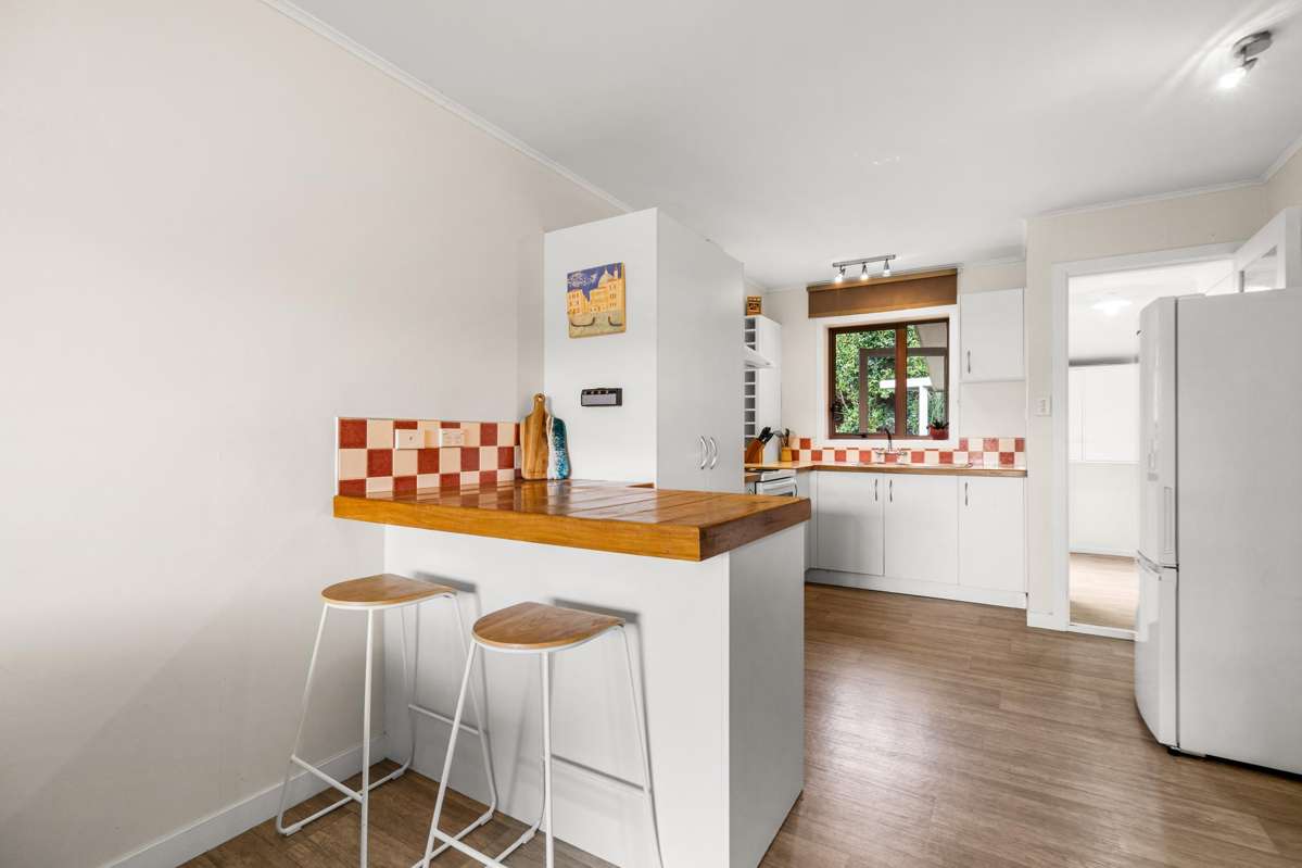 2/48 Byron Street_1