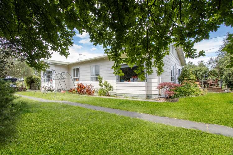 260A Riverbend Road_0