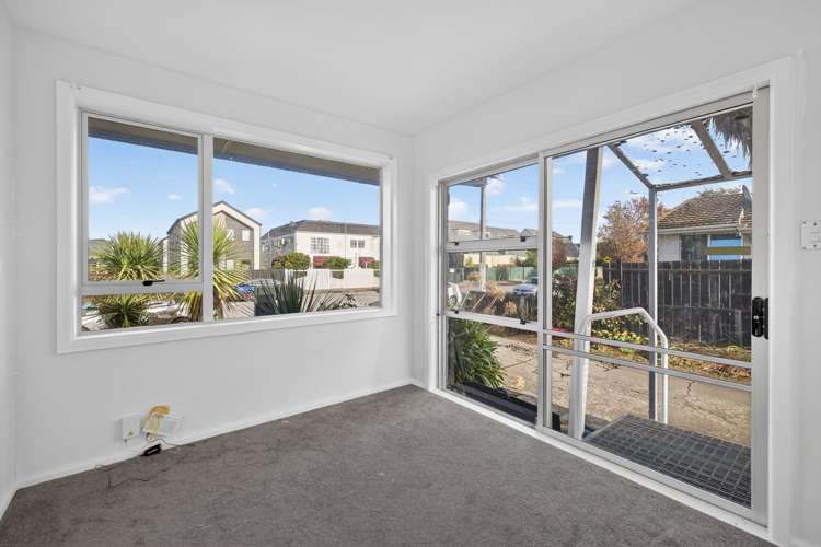 347 Worcester Street Linwood_3