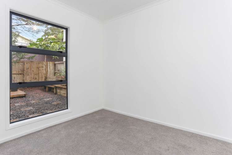 13 Barnea Circle Glen Eden_6