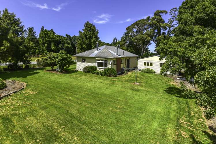 5565 West Coast Road Springfield_16