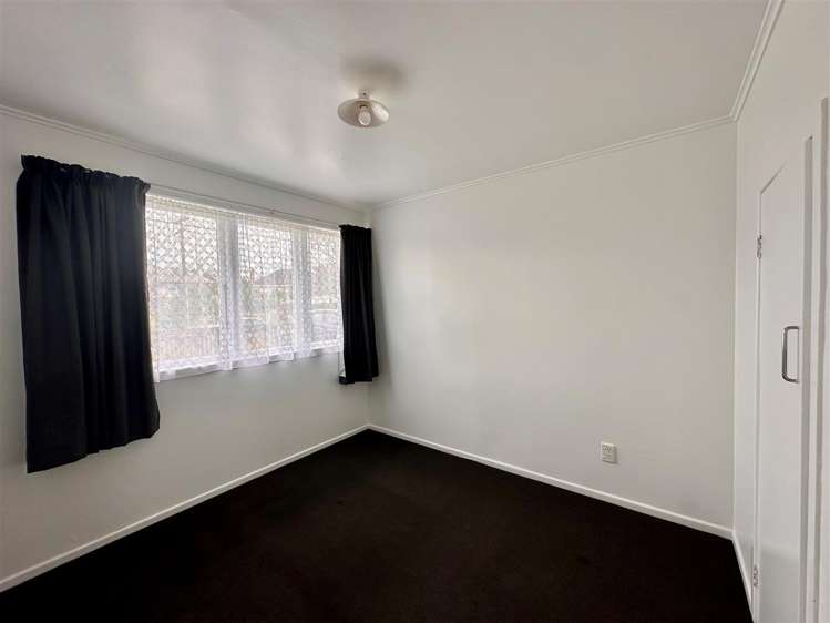 18 Bolton Place Otara_8