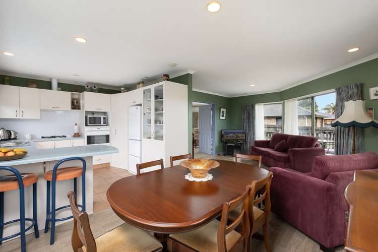 5 Burnt Oak Drive Pyes Pa_7