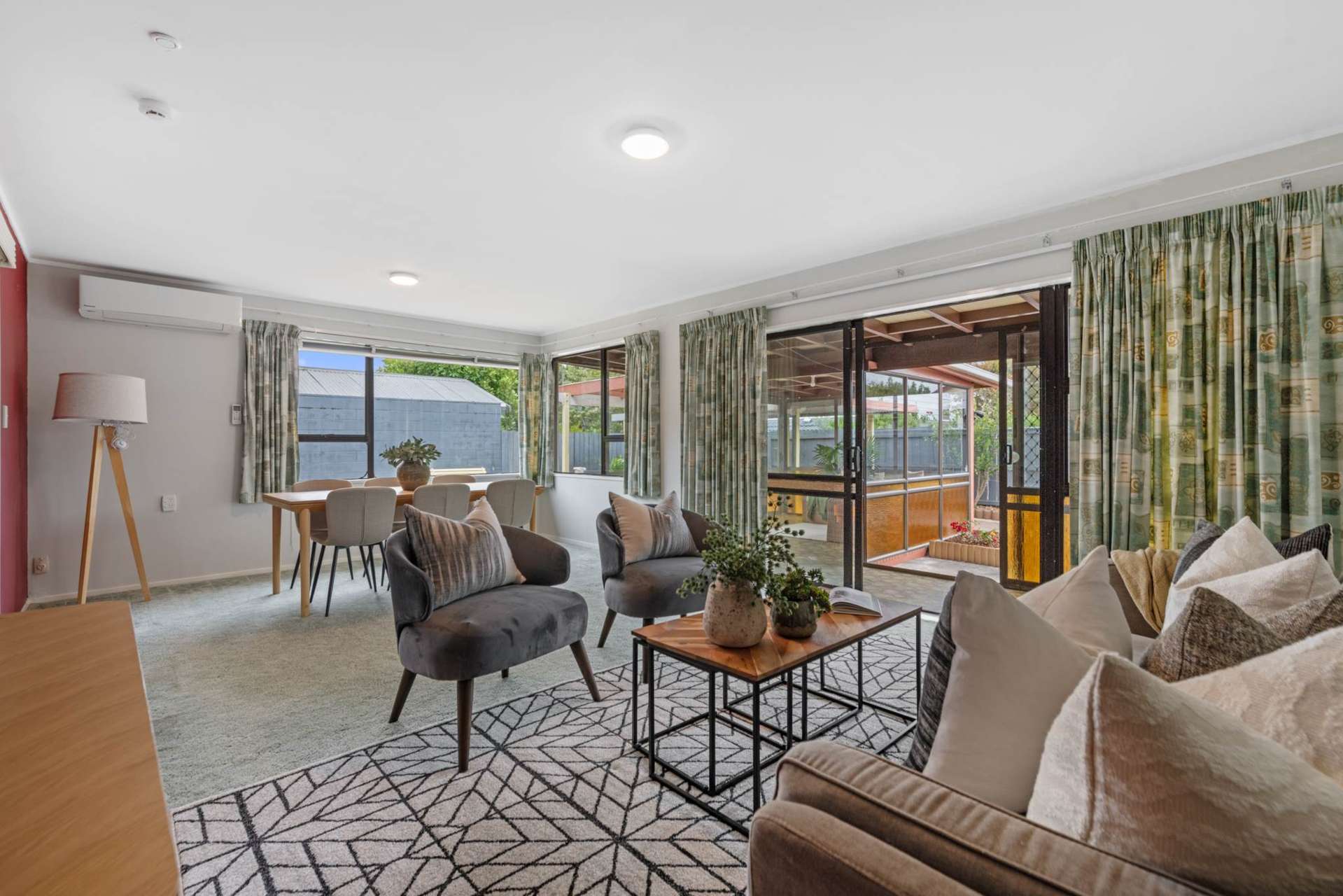 2/60 Vivian Wilson Drive Eastern Beach_0