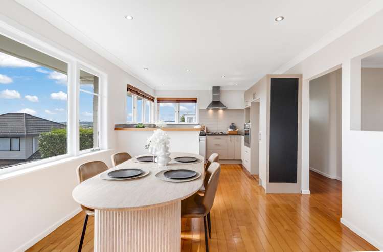 72 Bradbury Road Botany Downs_8