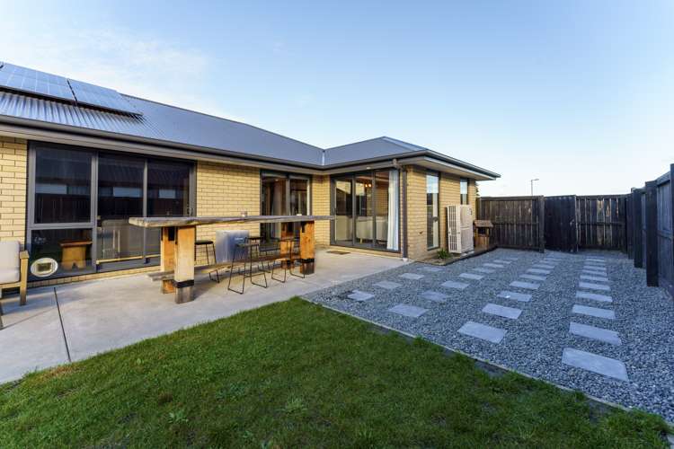 16 Verdeco Boulevard Lincoln_22