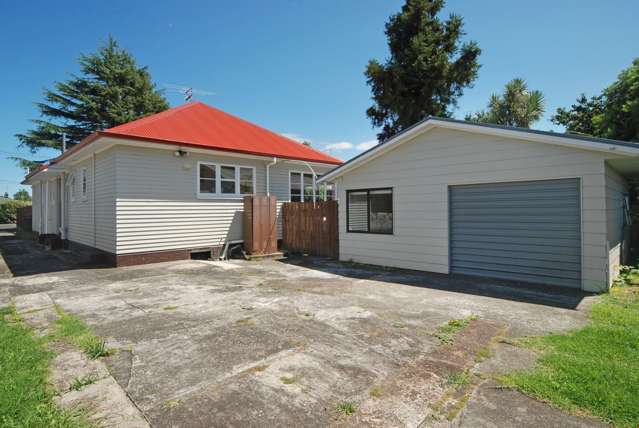 13 Phyllis Street Mount Albert_2