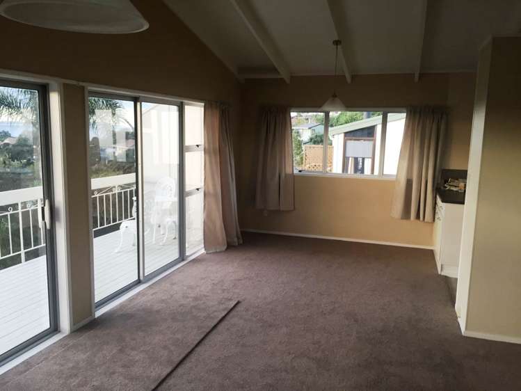 220 Whangaparaoa Road Red Beach_7