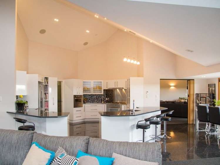 2 Orakei Road Kelvin Grove_7