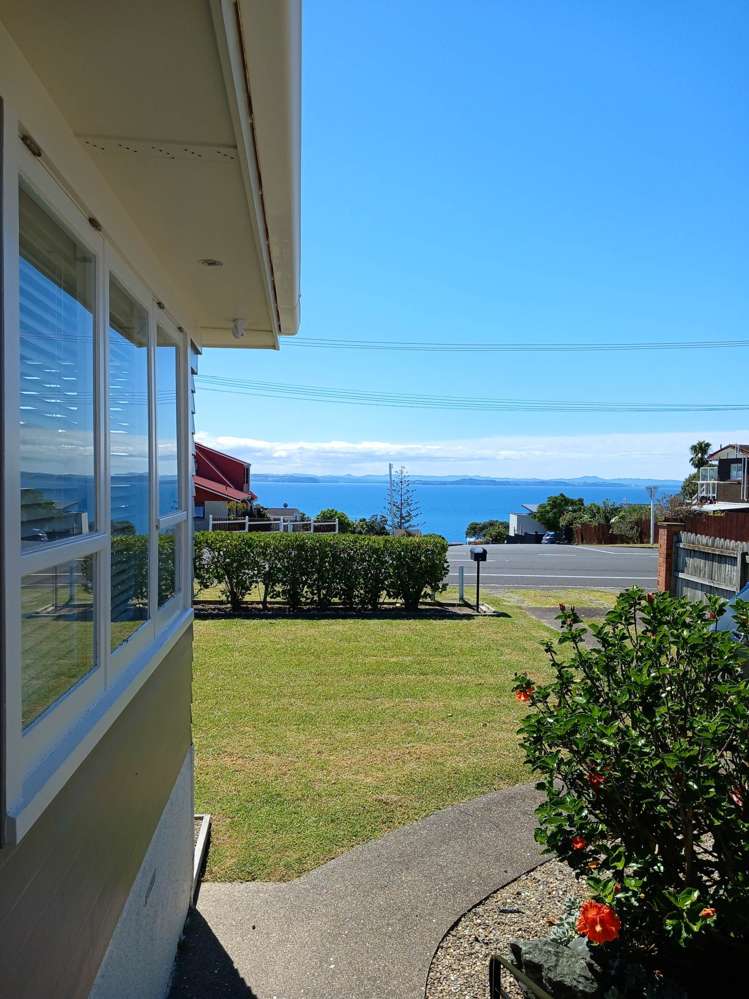 1359 Whangaparaoa Road_2