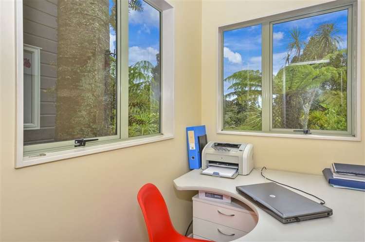 2/33 Pluto Place Beach Haven_13