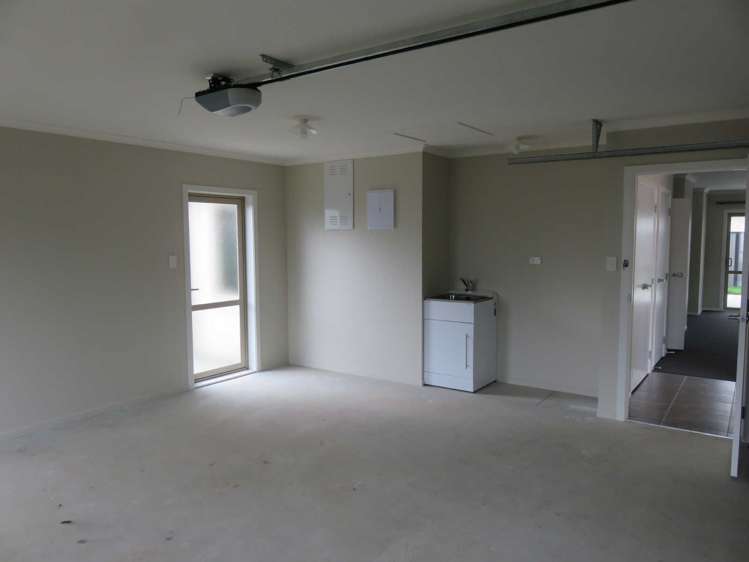 36 Saxbys Road Glenview_19