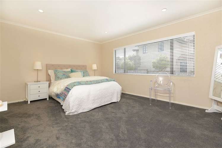 13 Gibbston Crescent Flat Bush_14