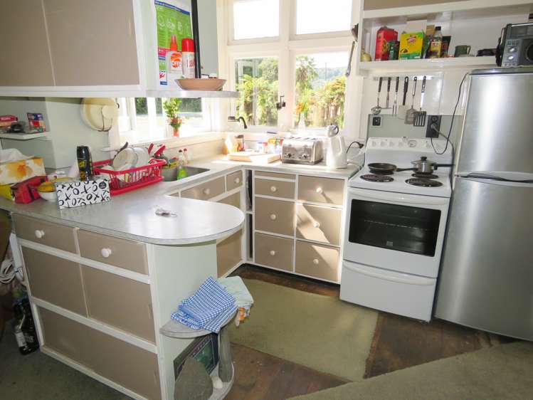 21 Grey Road Reefton_2