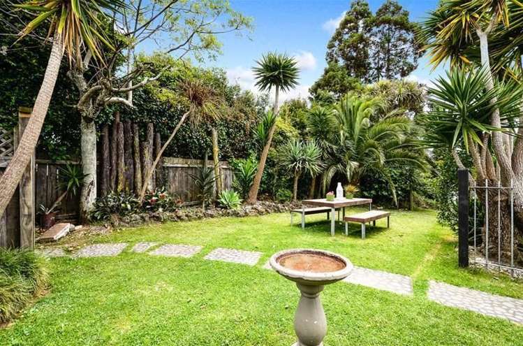 69 Tiroroa Avenue Te Atatu South_14