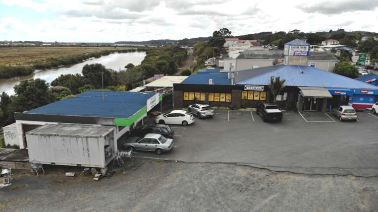 30 Commercial Road Helensville_9