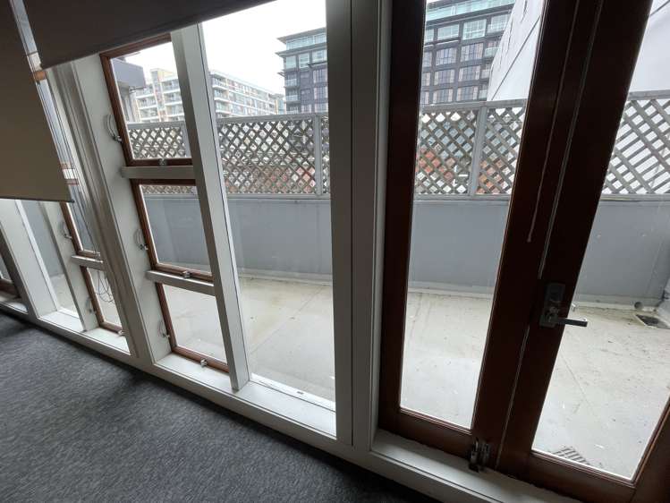 2-12 Allen Street Te Aro_11