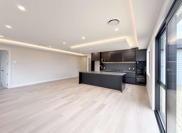 389 Te Taruna Drive_1