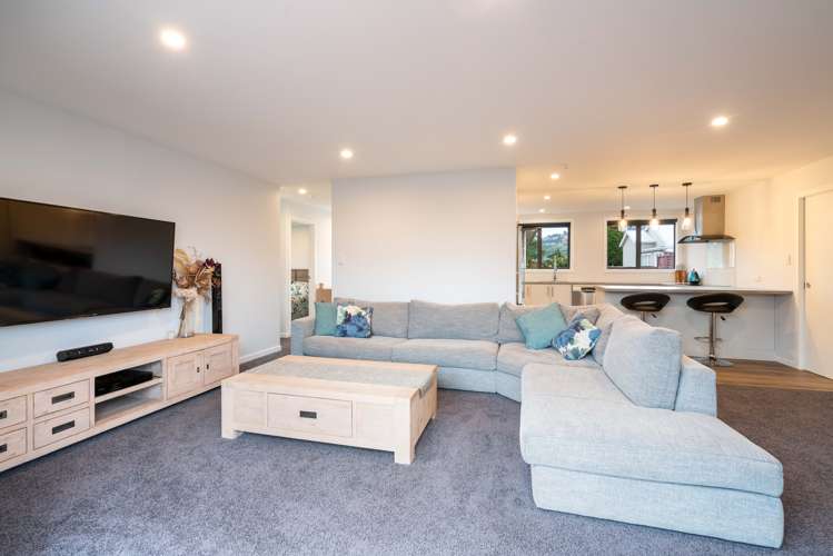 8c Mure Street Mosgiel_2