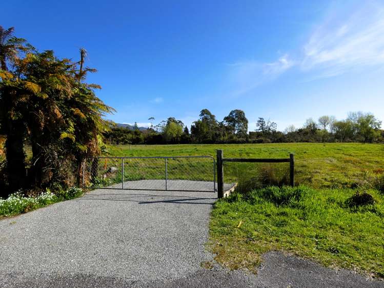 1 Hawes Street Waimangaroa_1