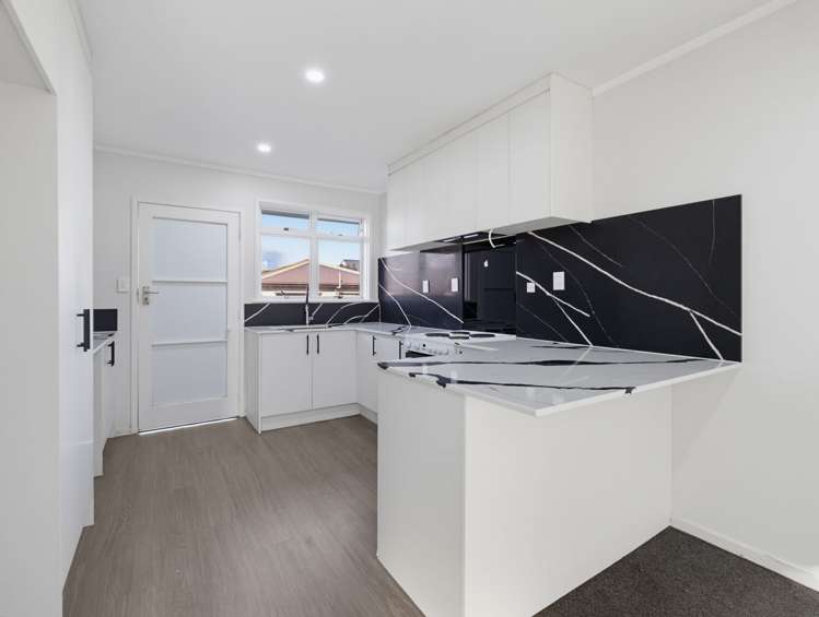 2/24a Vine Street_5