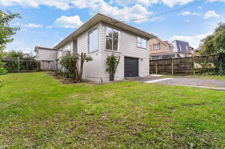 58 Makora Road Massey_13