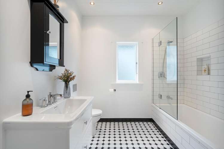 5 Challinor Crescent Mount Albert_16