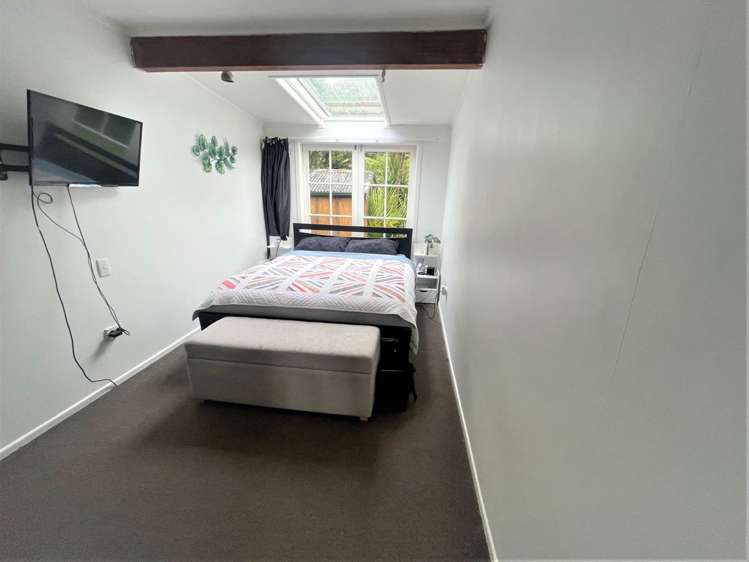 27A Quinns Road Waiatarua_5